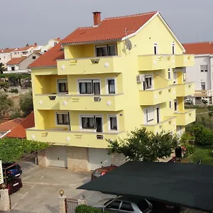Sestan Apartament
